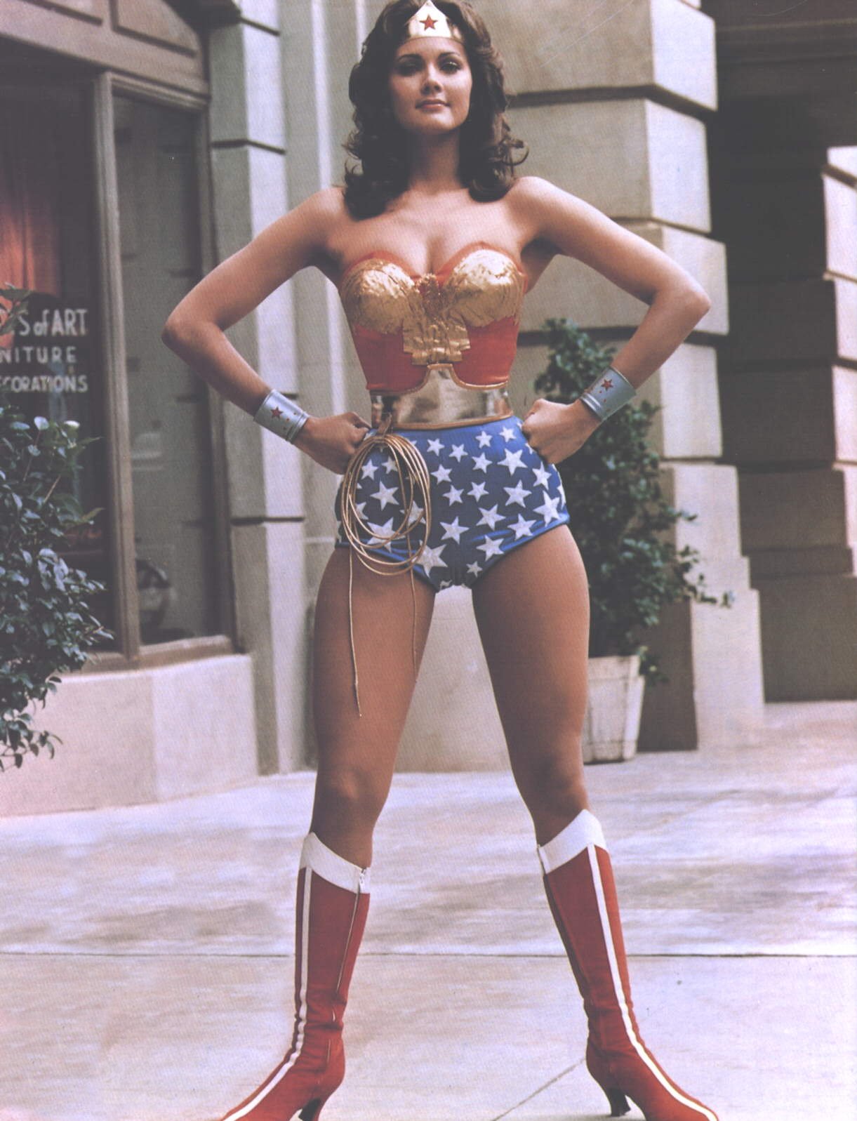 >Lynda Carter