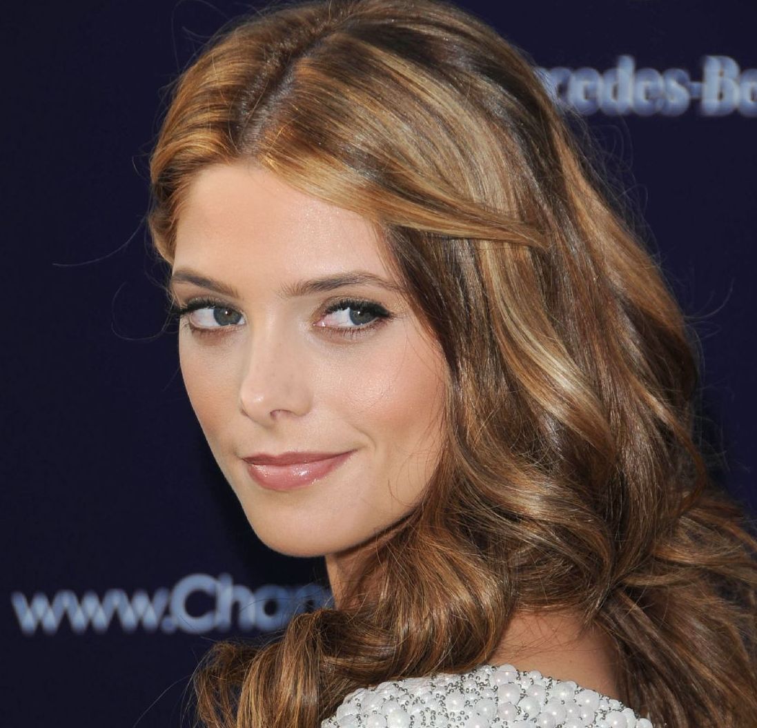 >Ashley Greene