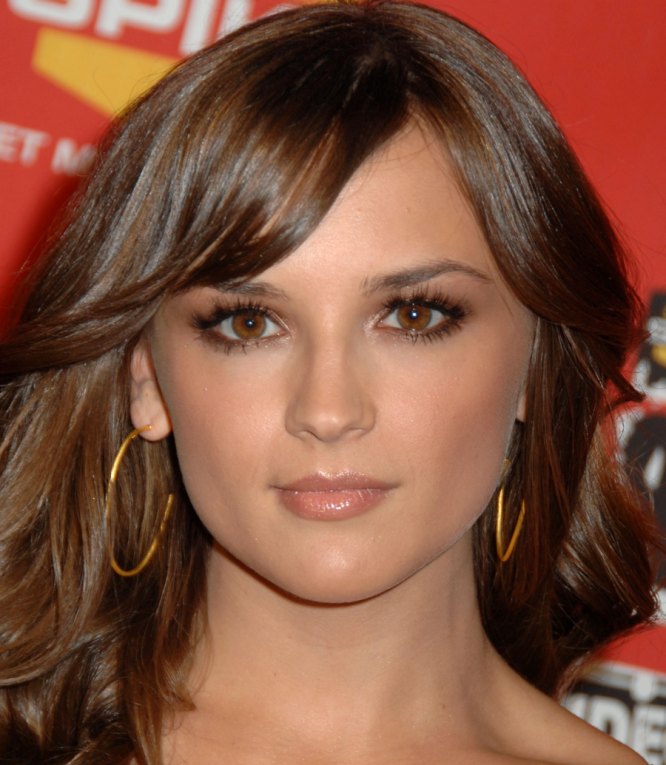 >Rachel Leigh Cook