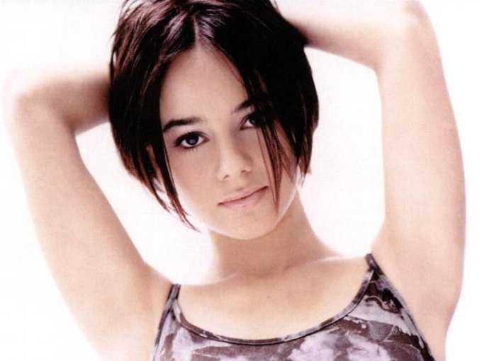 >Alizee