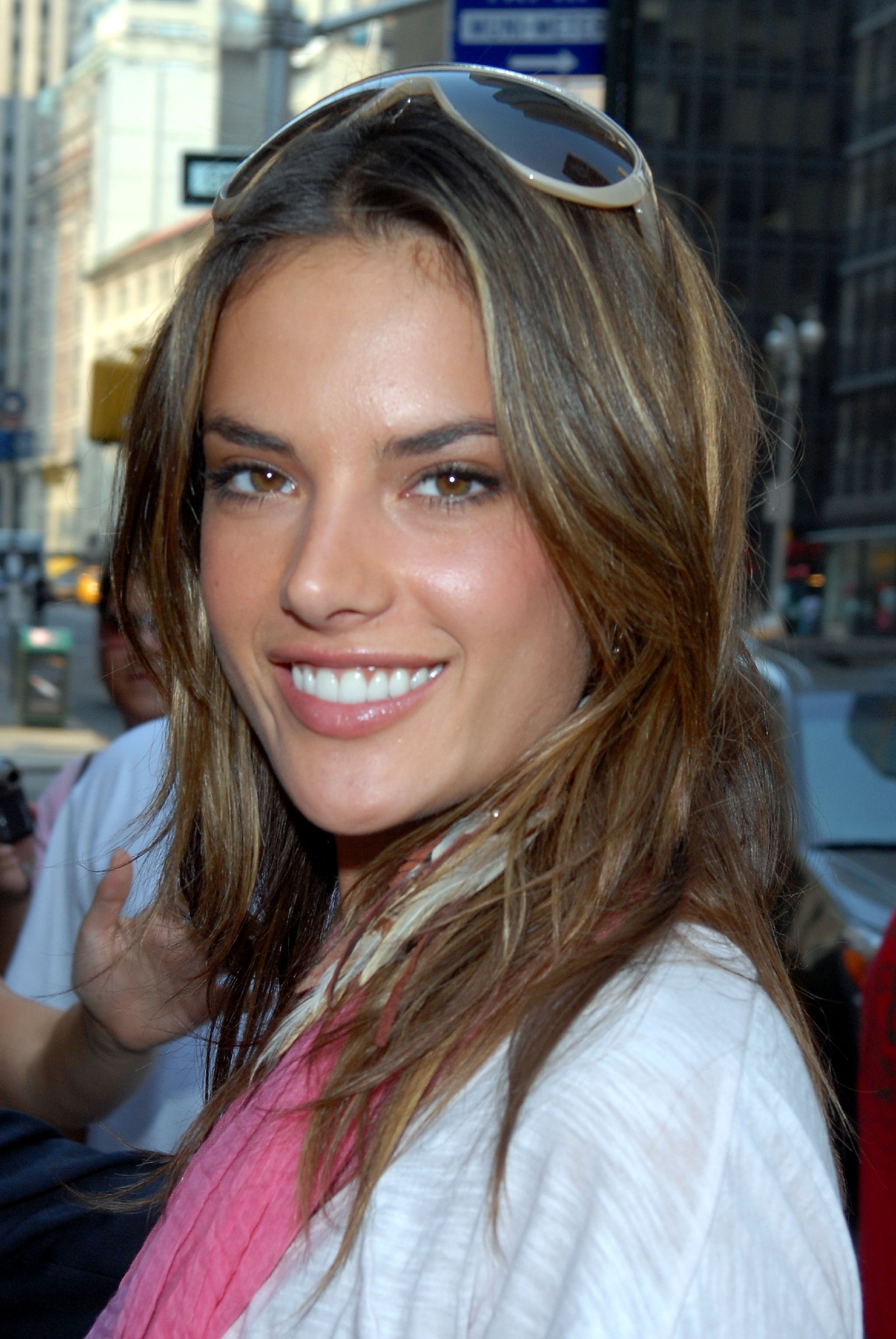 >Alessandra Ambrosio