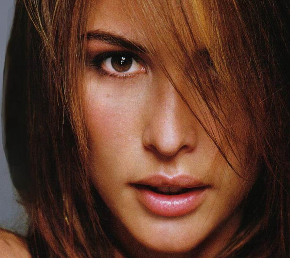 >Josie Maran