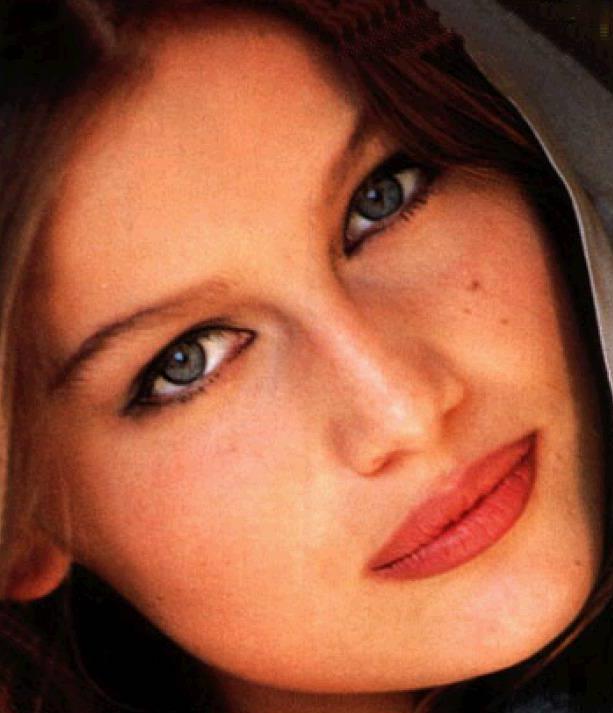 >Laetitia Casta