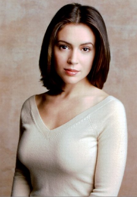 >Alyssa Milano