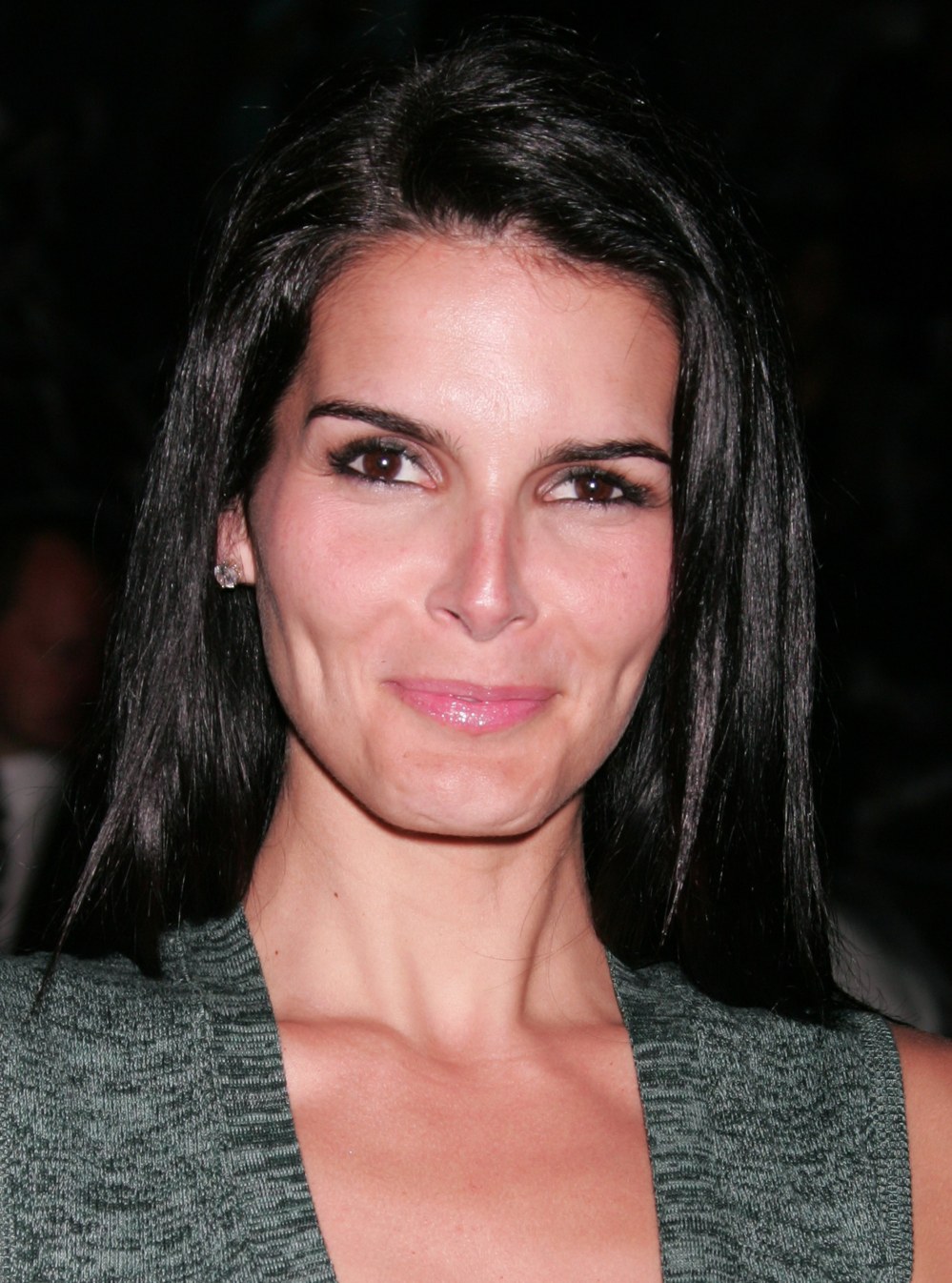 >Angie Harmon