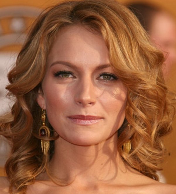 >Becki Newton