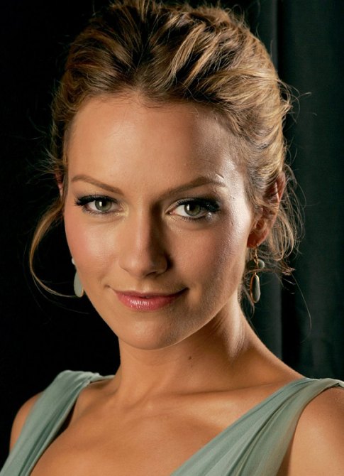 >Becki Newton