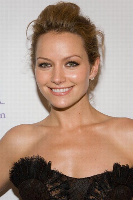 >Becki Newton