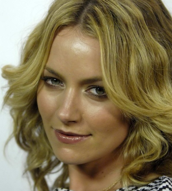 >Becki Newton