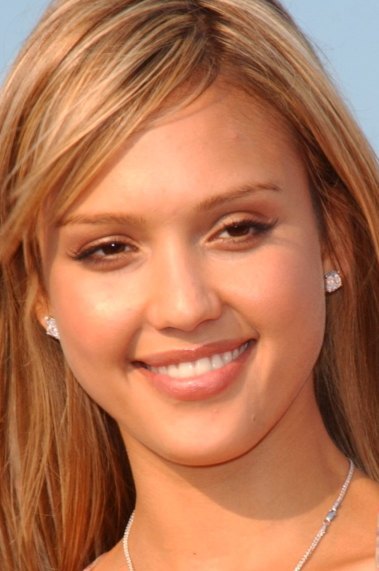 >Jessica Alba