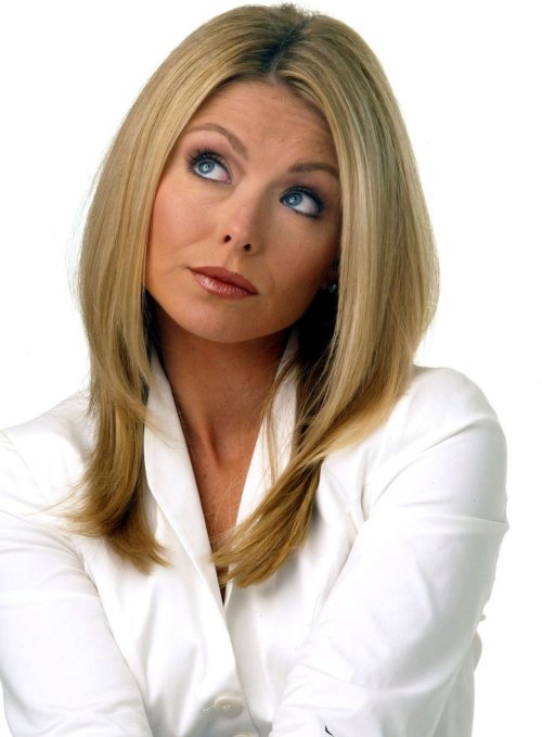 >Kelly Ripa