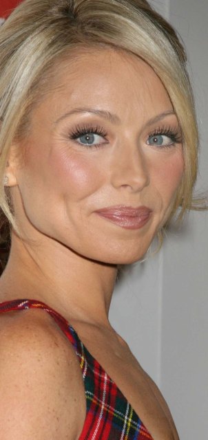 >Kelly Ripa