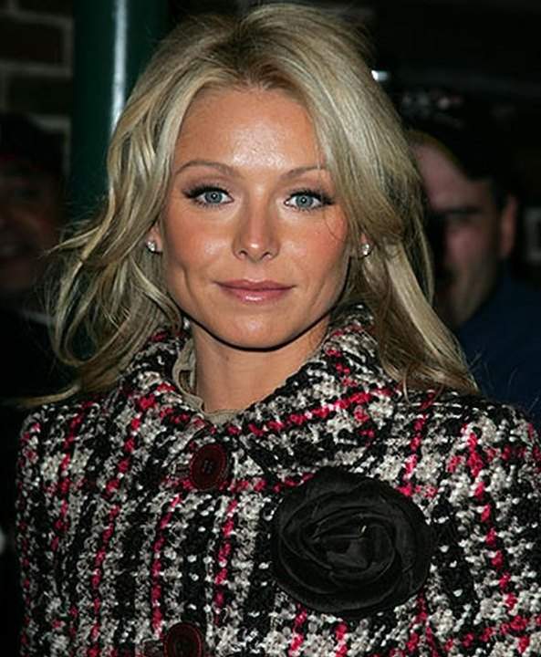 >Kelly Ripa