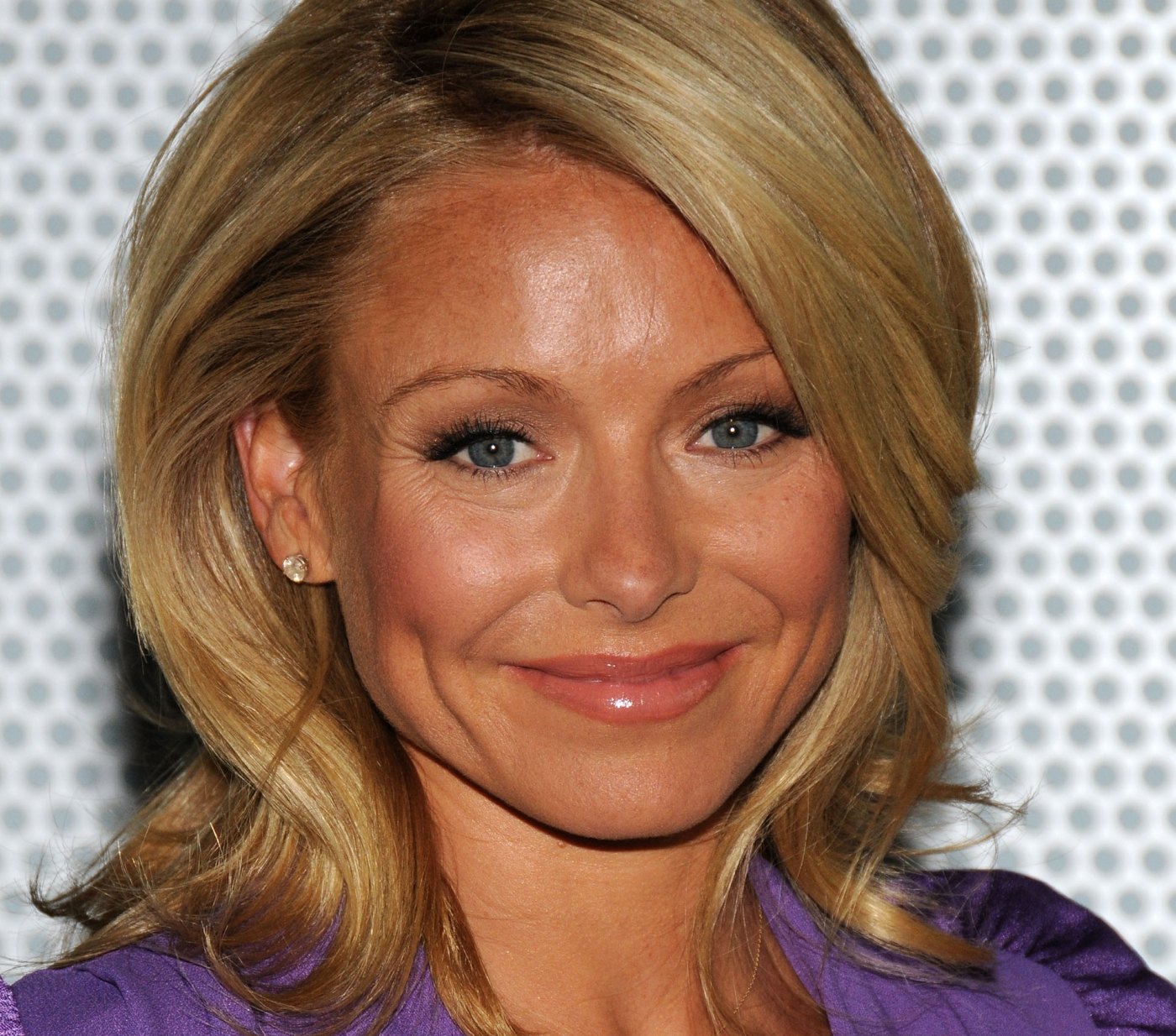 >Kelly Ripa