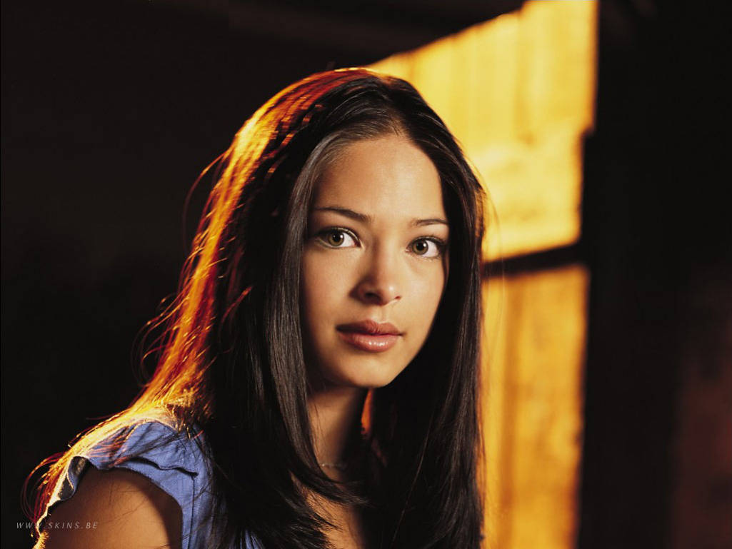 >Kristin Kreuk