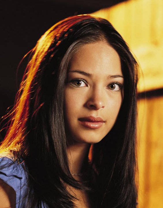 >Kristin Kreuk