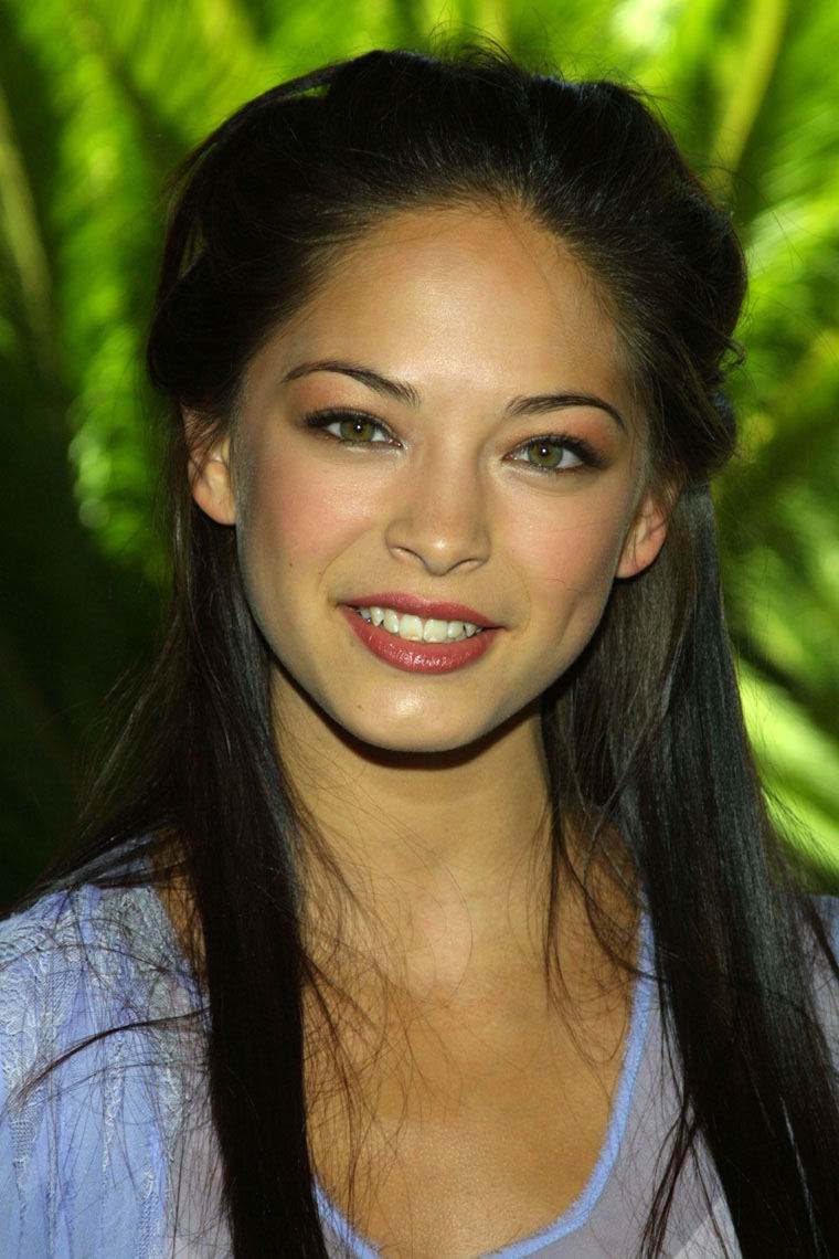 >Kristin Kreuk