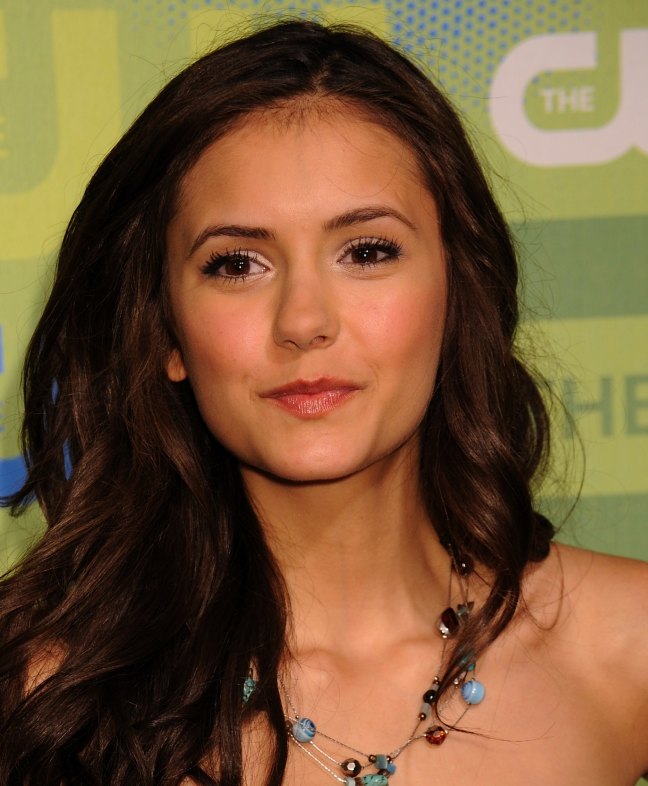 >Nina Dobrev