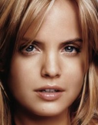 Enter Mena Suvari